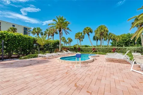 1065 Gulf Of Mexico Drive Longboat Key FL 34228