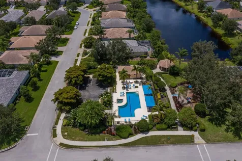 8512 17th Drive NW Bradenton FL 34209