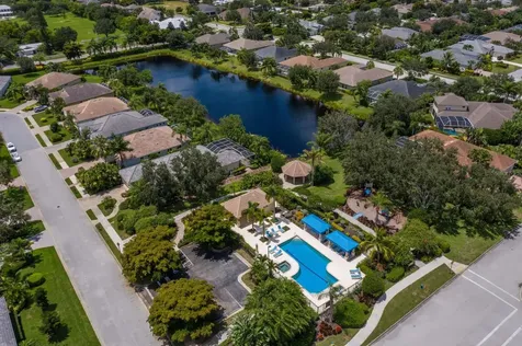8512 17th Drive NW Bradenton FL 34209