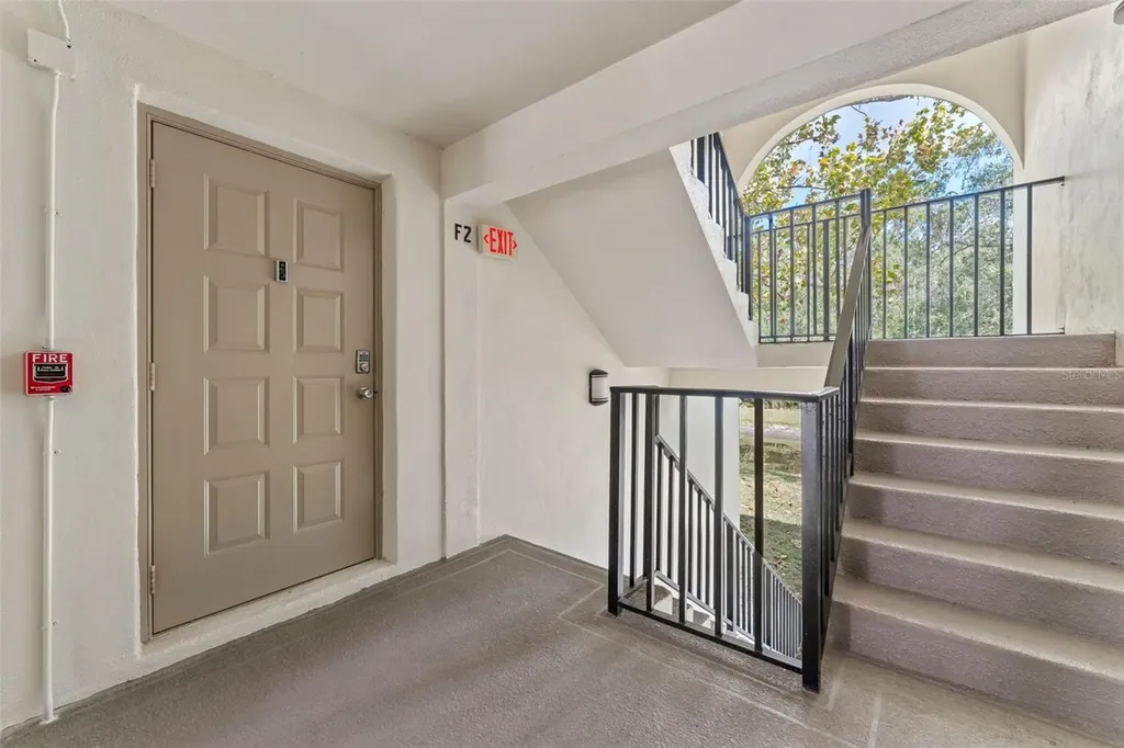 3232 Lake Pine Way E Tarpon Springs FL 34688