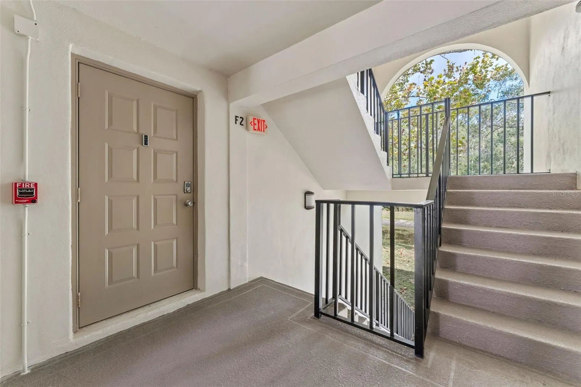 3232 Lake Pine Way E Tarpon Springs FL 34688