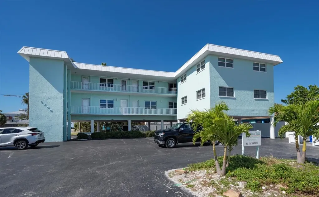 8200 Bayshore Drive Treasure Island FL 33706