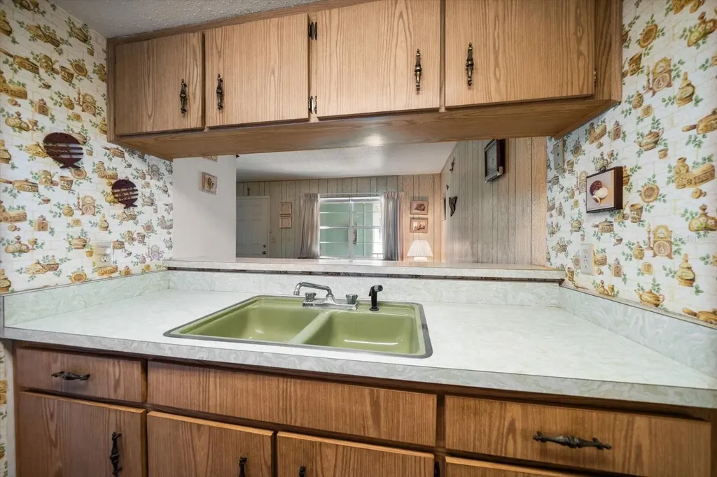 8200 Bayshore Drive Treasure Island FL 33706