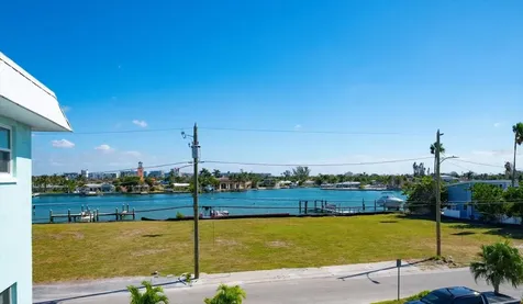8200 Bayshore Drive Treasure Island FL 33706