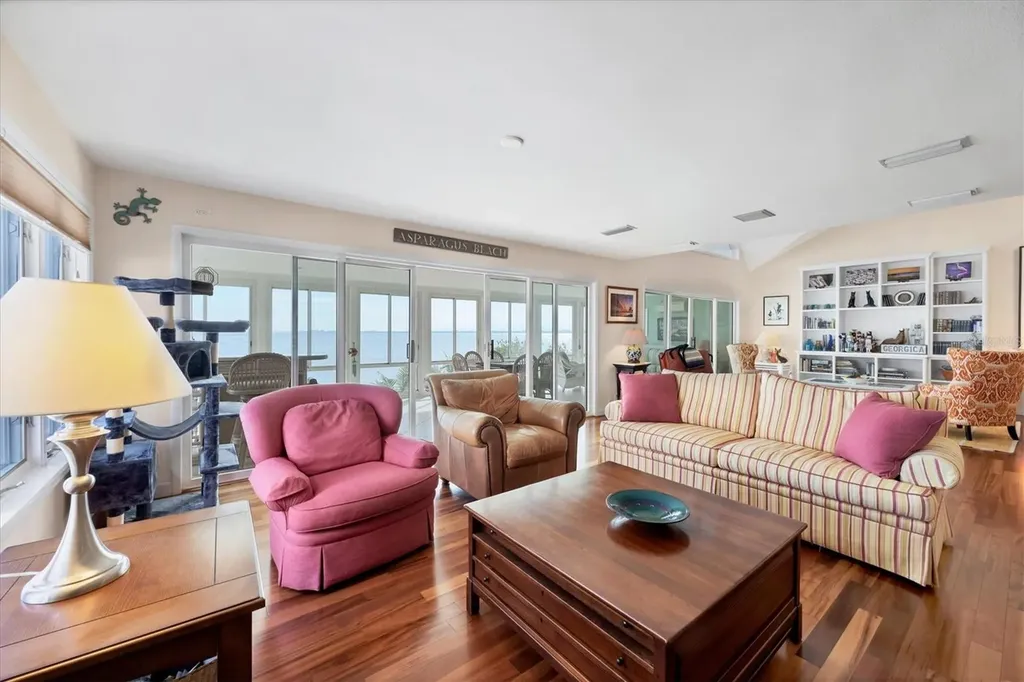 16 Tidy Island Boulevard Bradenton FL 34210