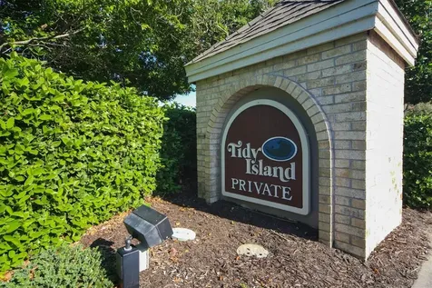 16 Tidy Island Boulevard Bradenton FL 34210