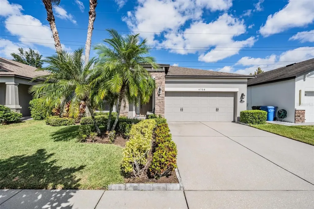 4708 Woods Landing Lane Tampa FL 33619