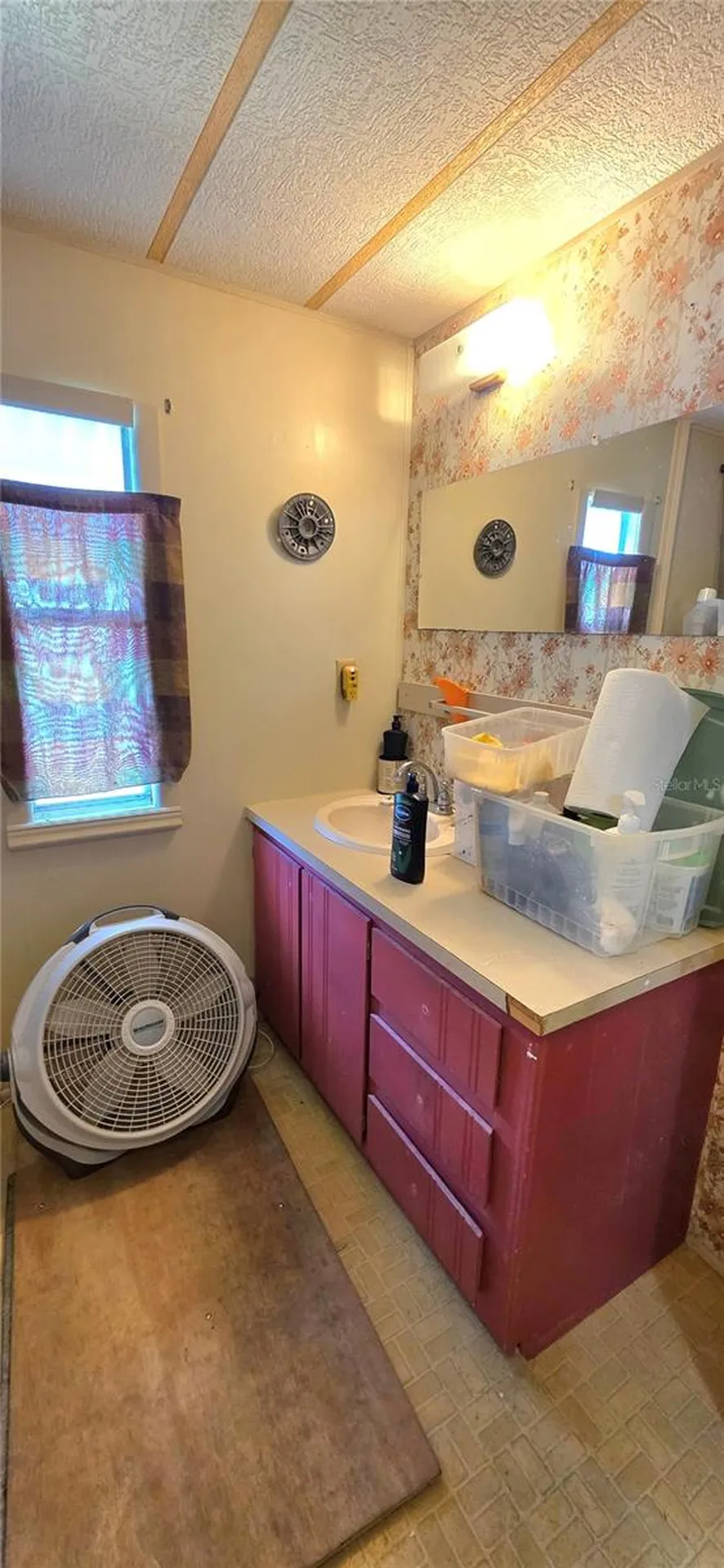 5536 Benton Street Zephyrhills FL 33542