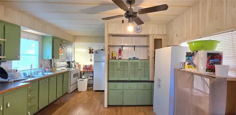 5536 Benton Street Zephyrhills FL 33542