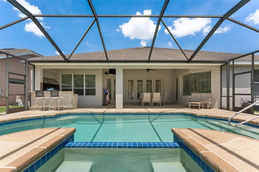 10511 Mistflower Lane Tampa FL 33647