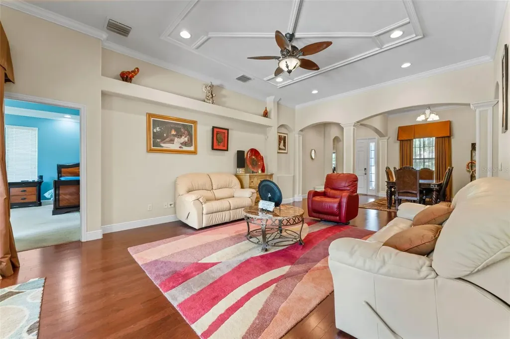 10511 Mistflower Lane Tampa FL 33647