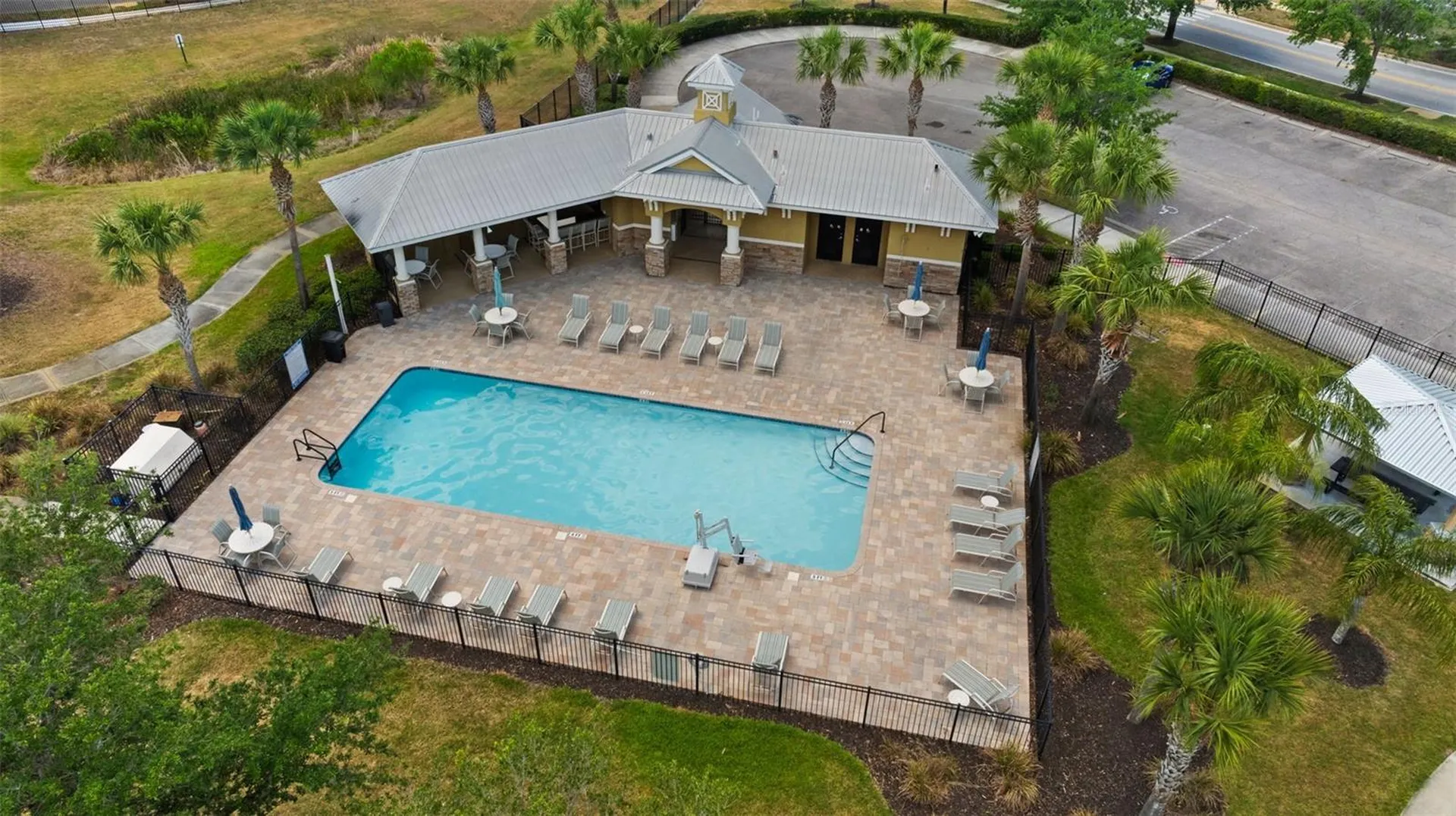 10511 Mistflower Lane Tampa FL 33647