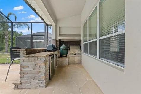 10511 Mistflower Lane Tampa FL 33647