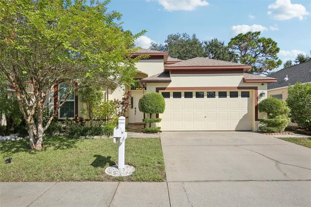 14935 Hidden Oaks Circle Clearwater FL 33764