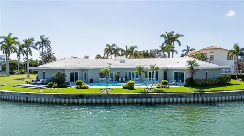 4913 58th Avenue S St Petersburg FL 33715