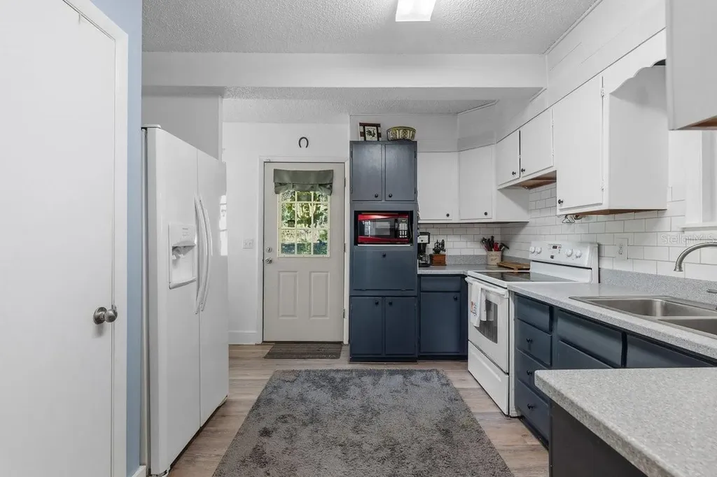 832 Lake Shore Terrace Interlachen FL 32148