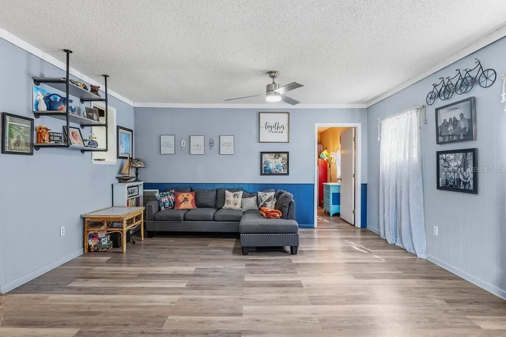 832 Lake Shore Terrace Interlachen FL 32148