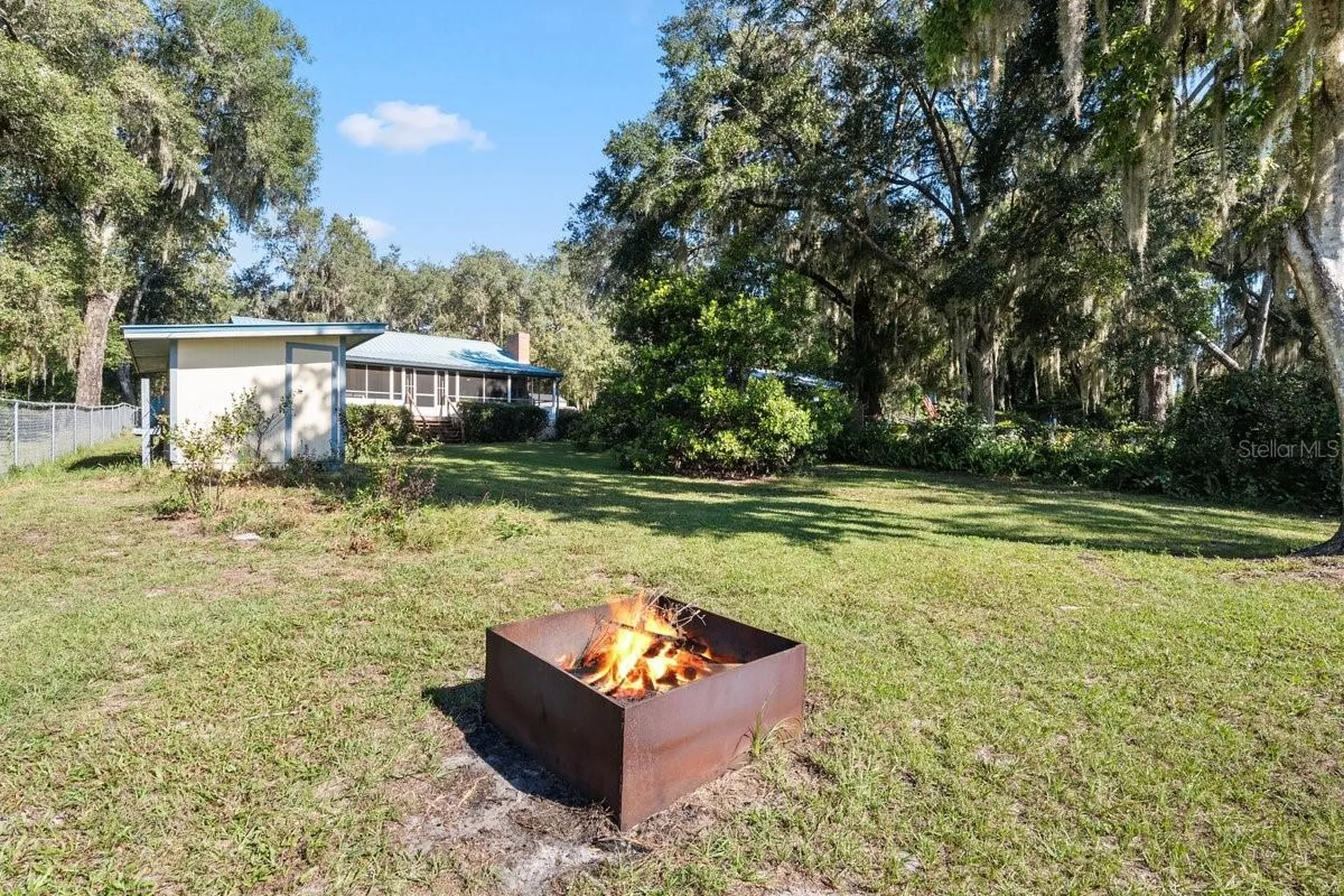 832 Lake Shore Terrace Interlachen FL 32148
