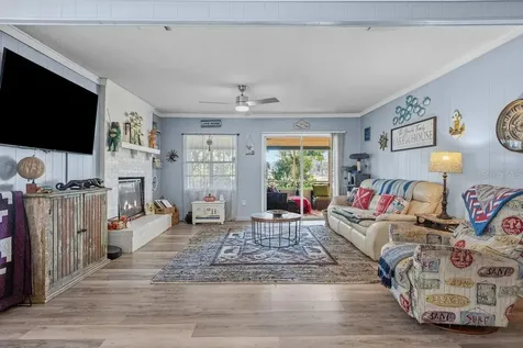 832 Lake Shore Terrace Interlachen FL 32148