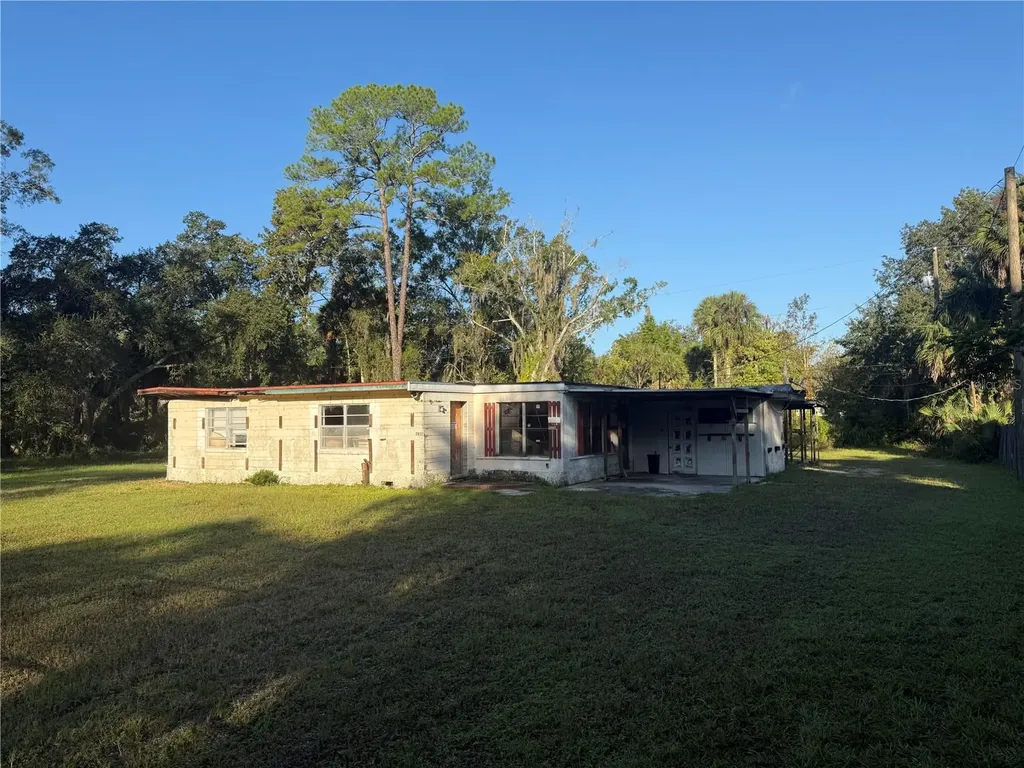 2857 W New York Avenue Deland FL 32720