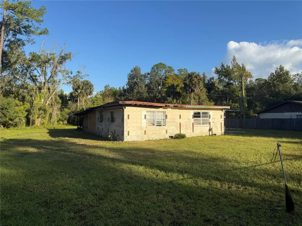 2857 W New York Avenue Deland FL 32720