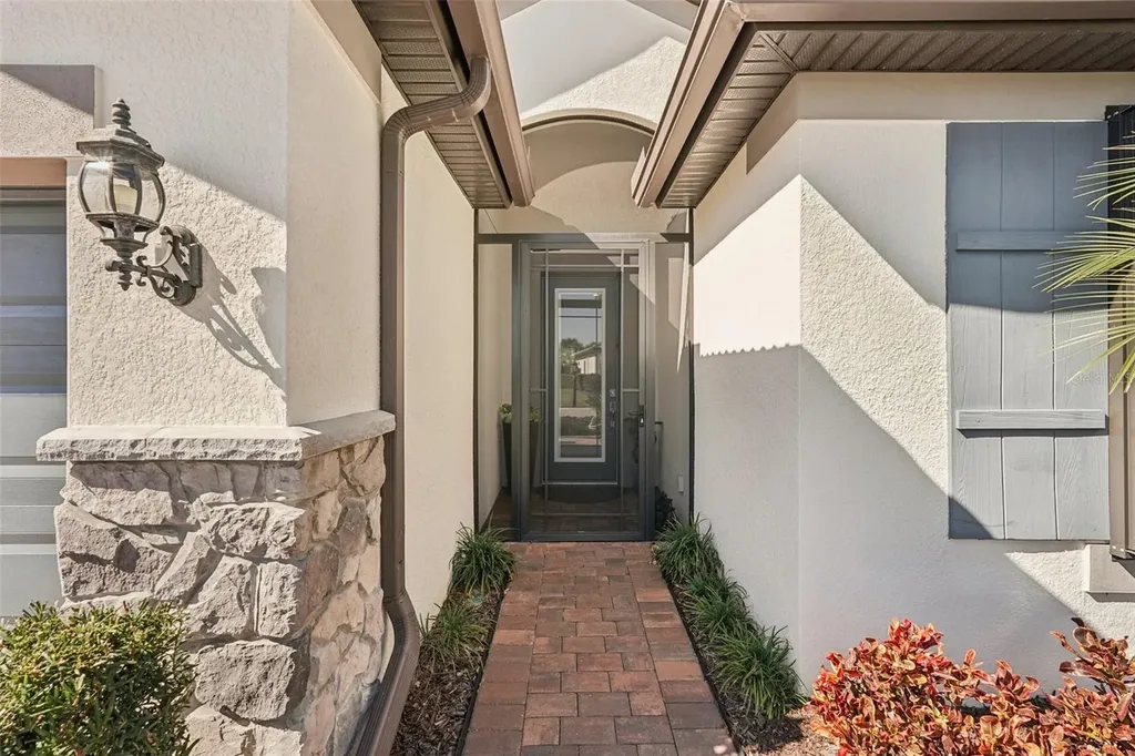 17148 Hampton Falls Terrace Bradenton FL 34202