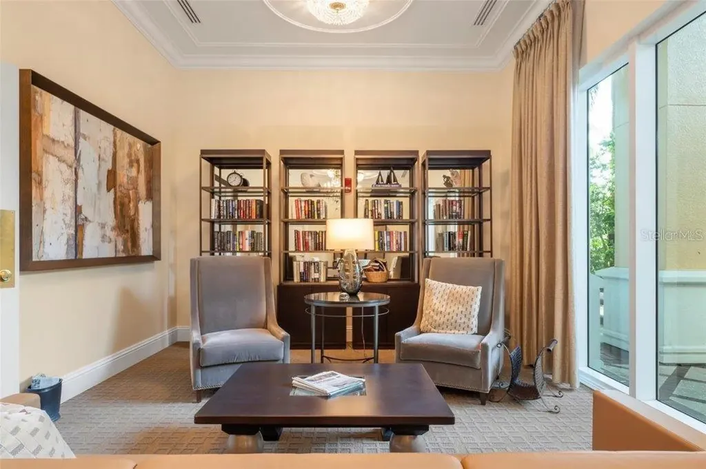 800 N Tamiami Trail Sarasota FL 34236