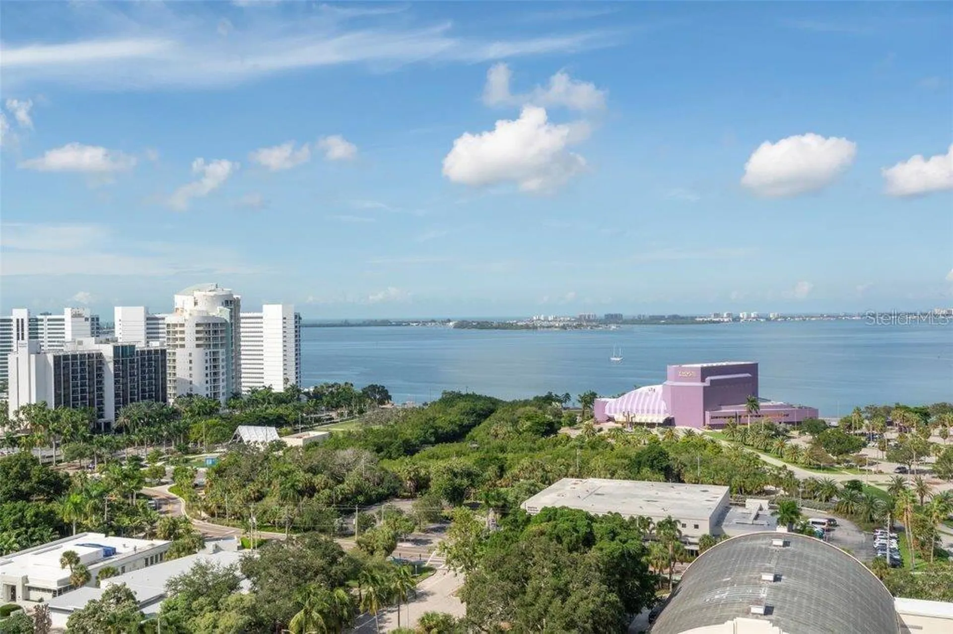 800 N Tamiami Trail Sarasota FL 34236