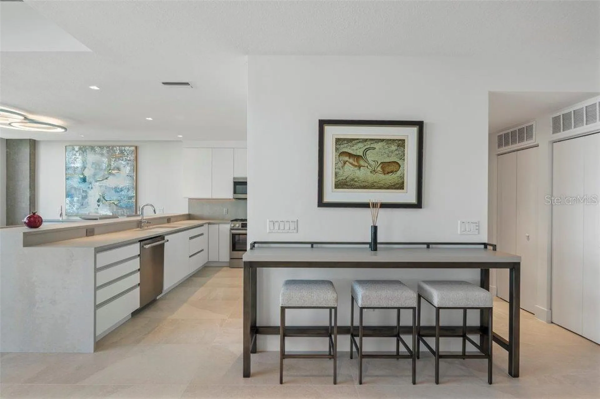 800 N Tamiami Trail Sarasota FL 34236