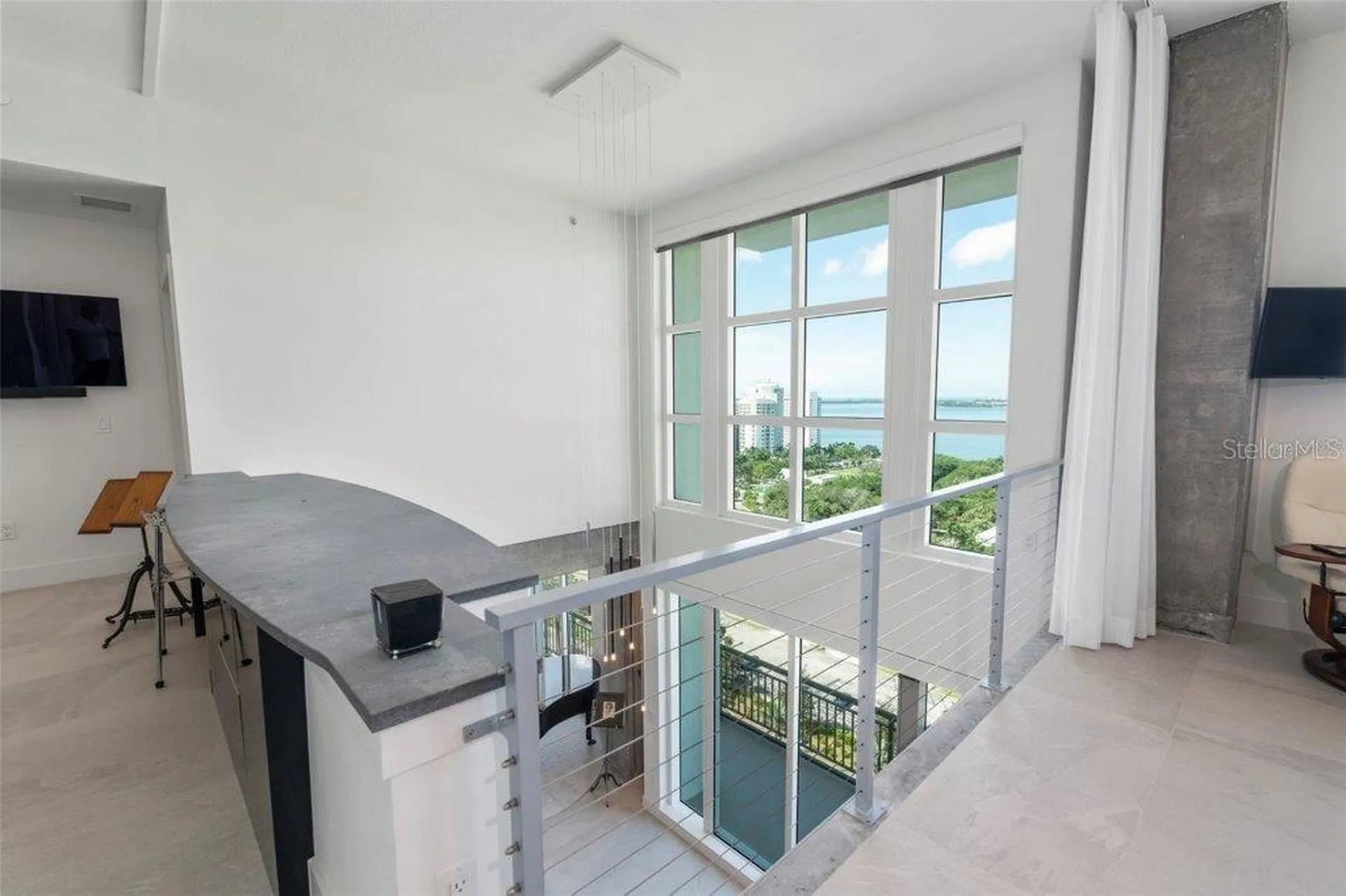 800 N Tamiami Trail Sarasota FL 34236
