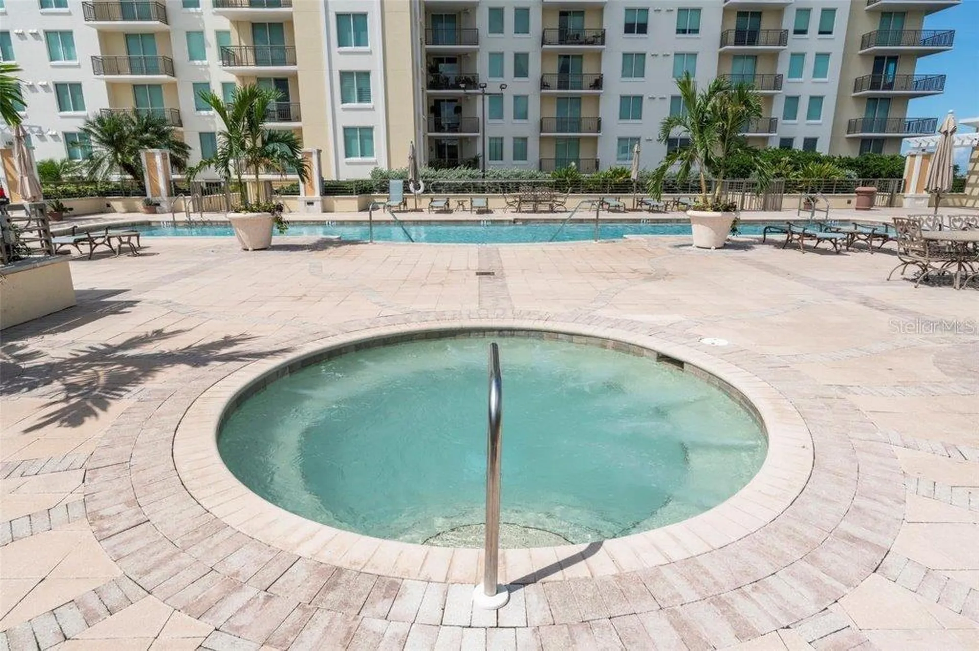 800 N Tamiami Trail Sarasota FL 34236
