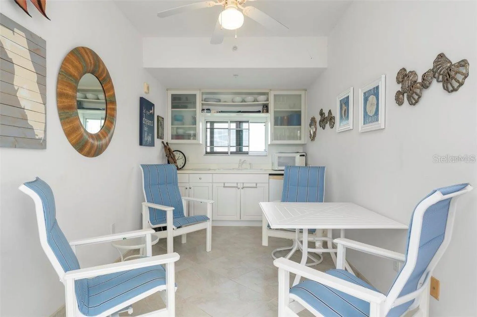 800 N Tamiami Trail Sarasota FL 34236