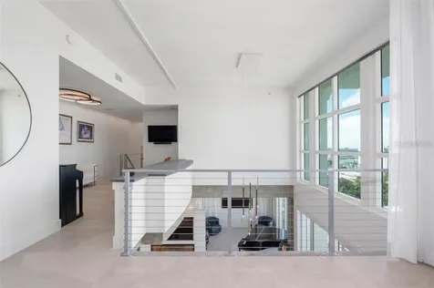 800 N Tamiami Trail Sarasota FL 34236