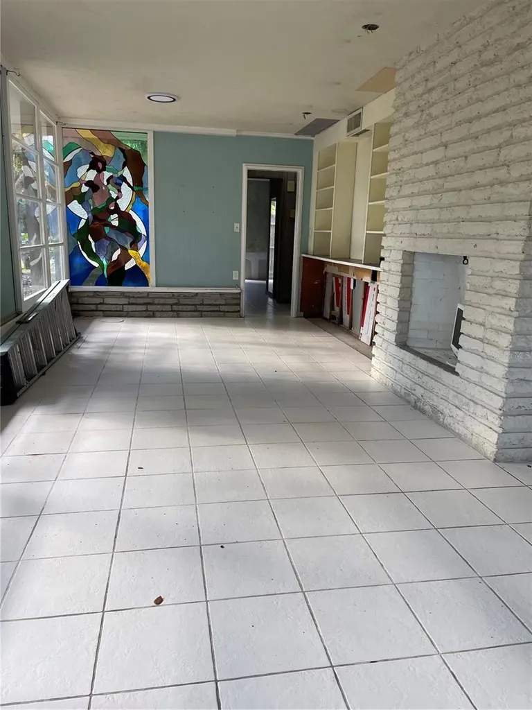 5453 Avenida Del Mare Sarasota FL 34242