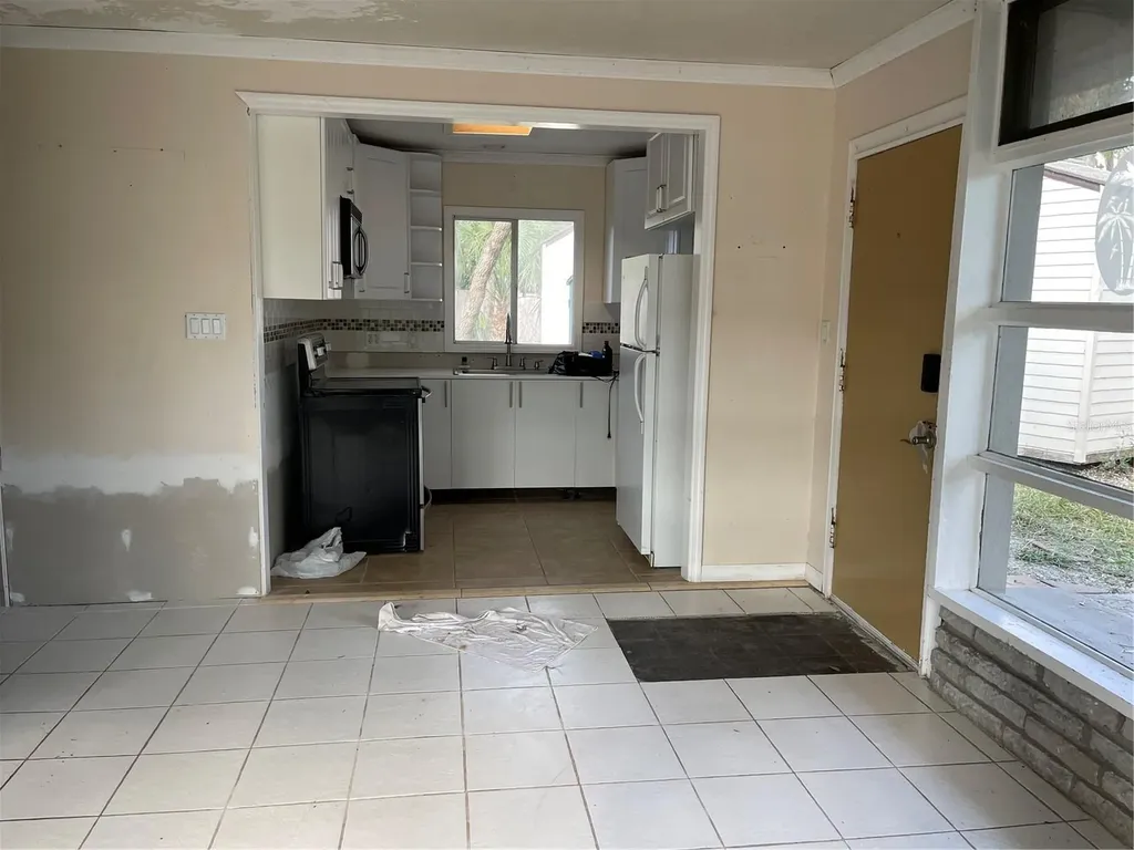 5453 Avenida Del Mare Sarasota FL 34242