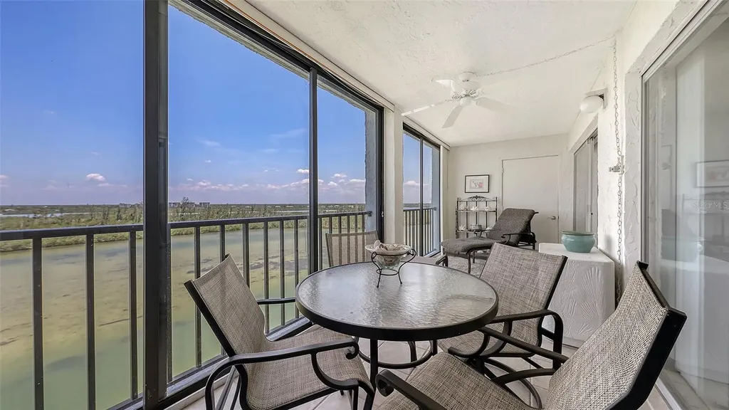 9393 Midnight Pass Road Sarasota FL 34242