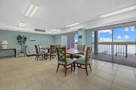 9393 Midnight Pass Road Sarasota FL 34242