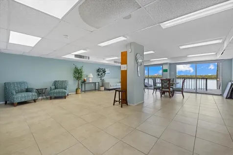 9393 Midnight Pass Road Sarasota FL 34242