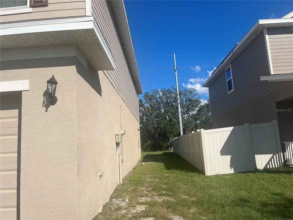 823 Chinoy Road Davenport FL 33837