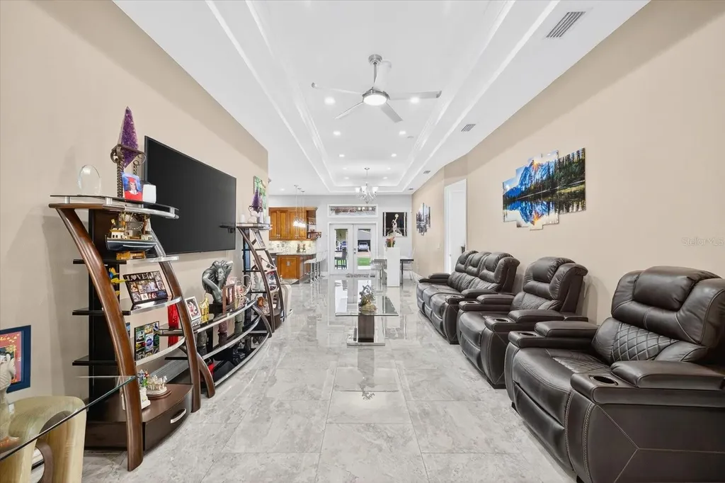 3914 Sligh Avenue Tampa FL 33614