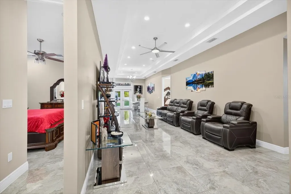 3914 Sligh Avenue Tampa FL 33614