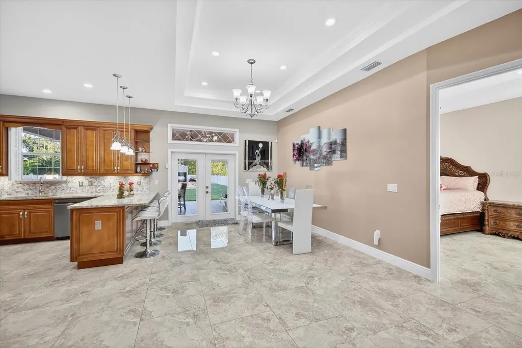 3914 Sligh Avenue Tampa FL 33614
