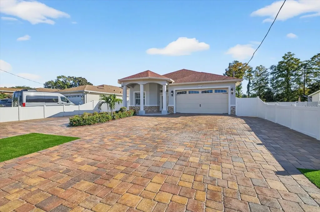 3914 Sligh Avenue Tampa FL 33614