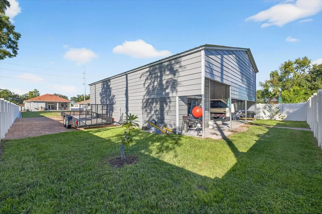 3914 Sligh Avenue Tampa FL 33614