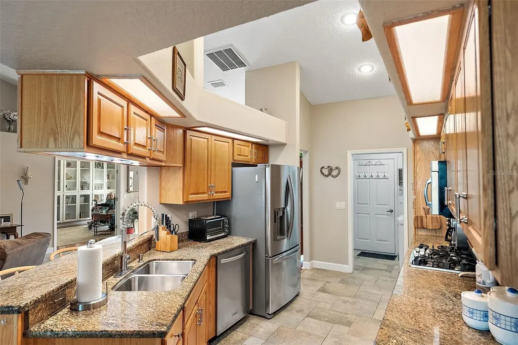 605 4th Street W Tierra Verde FL 33715
