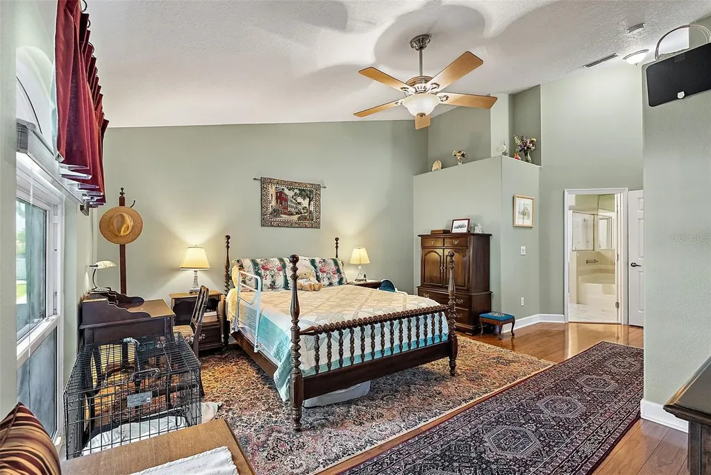 605 4th Street W Tierra Verde FL 33715