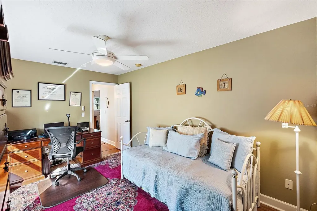 605 4th Street W Tierra Verde FL 33715