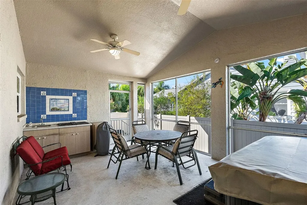 605 4th Street W Tierra Verde FL 33715
