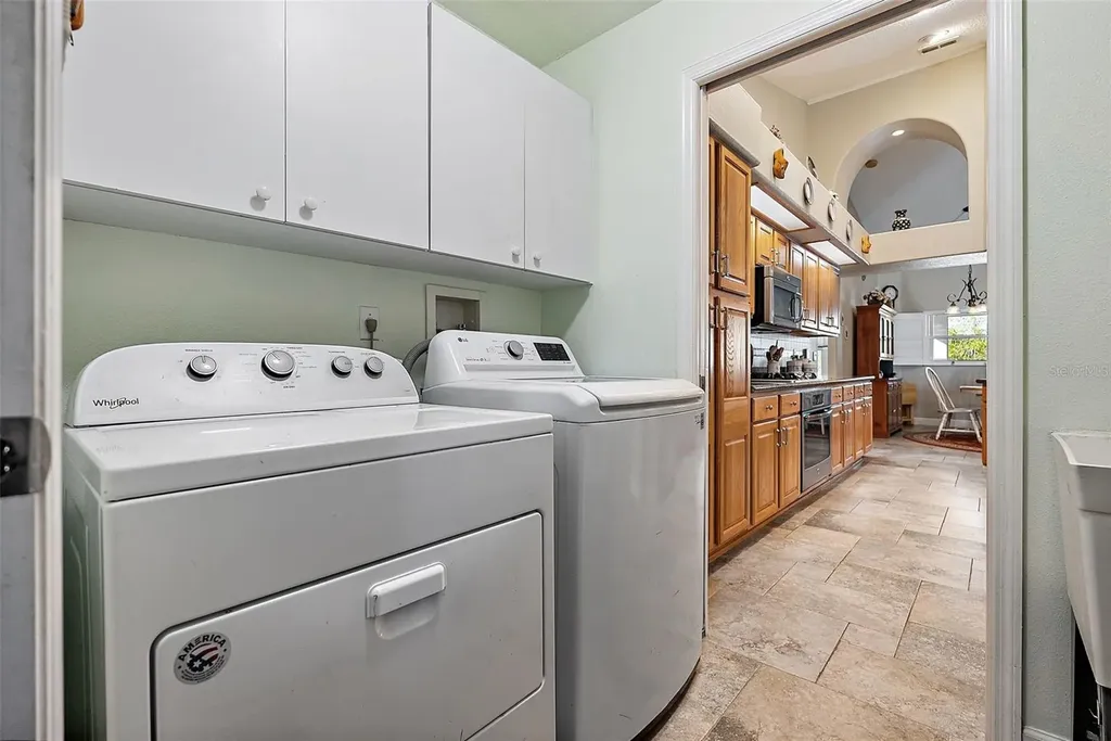 605 4th Street W Tierra Verde FL 33715