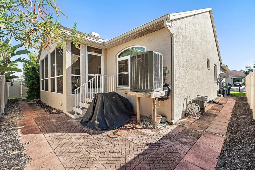 605 4th Street W Tierra Verde FL 33715